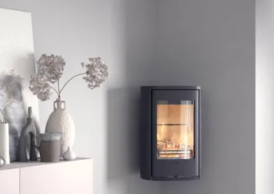 Contura 810W Kaminofen schwarz Wand hängend