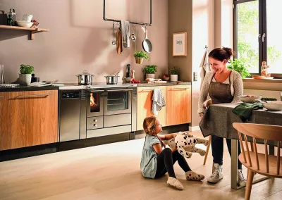 Lohberger Holzherde LCP in Küchenzeile integriert