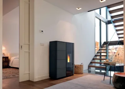 Palazzetti PELLETÖFEN WASSERFÜHREND Ecofire Noah Idro 14 Wasser