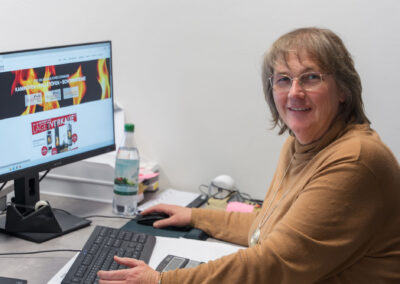 Mitarbeiterin in der Auftragsbearbeitung, Buchhaltung