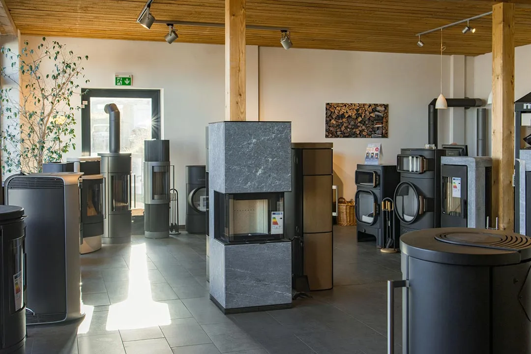 Ofenladen Osburg Kaminöfen im Showroom